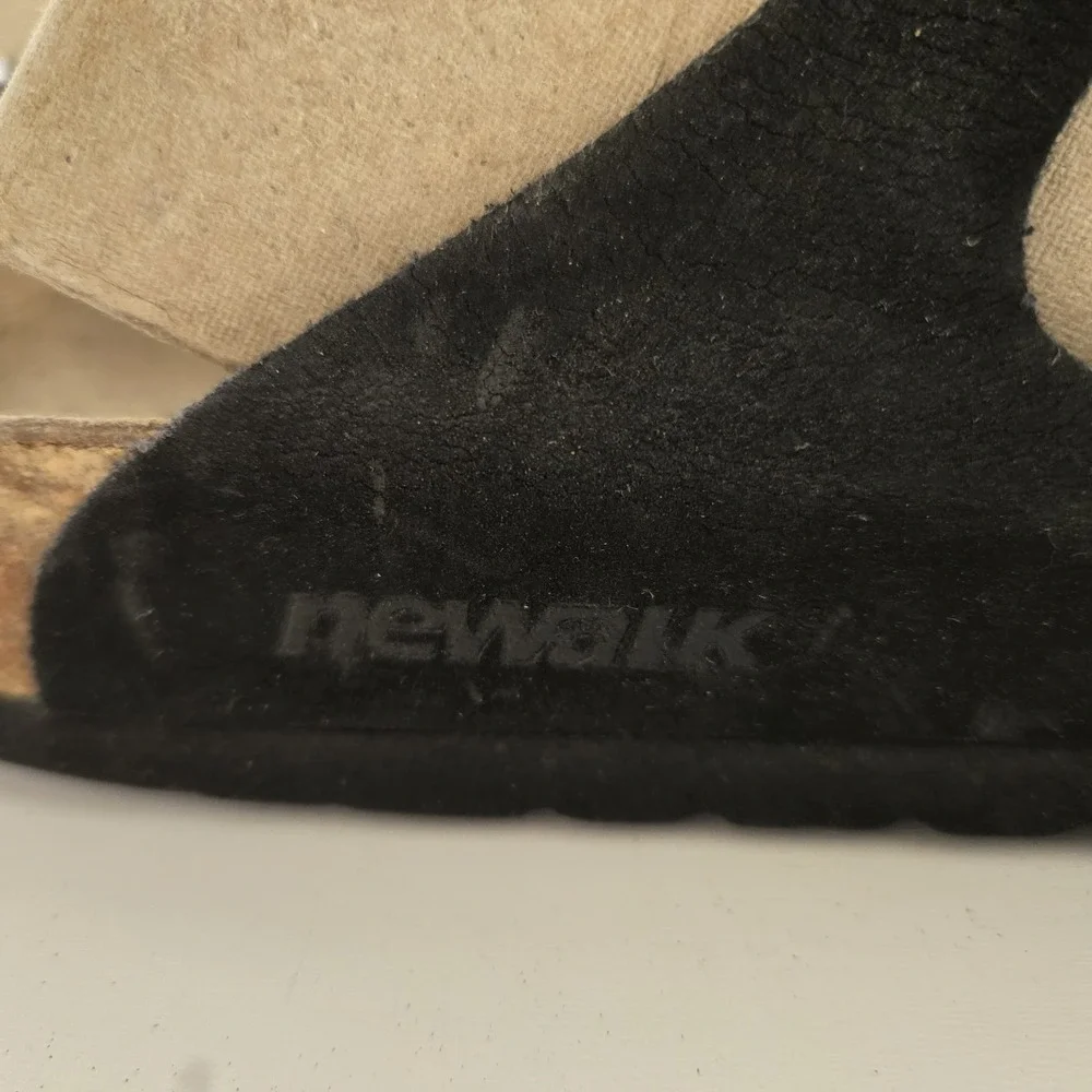 Birkenstocks Newalk Women's Size 7.5 38 Black Leather Suede Triple Strap Sandals - Picture 7 of 9